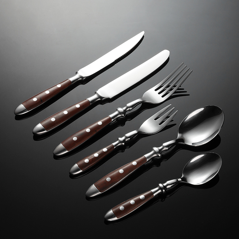 مجموعة أدوات طعام احترافية للا - مراجعة Camping Cooking Dining Set وسعره